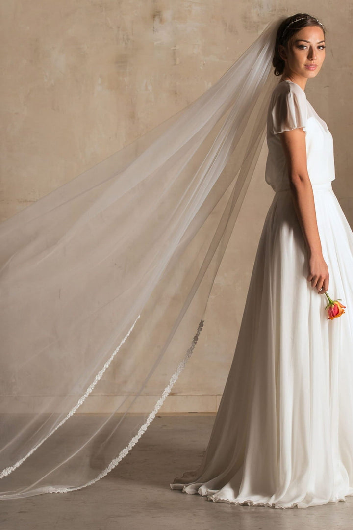 Voile de mariée Dolly WD48 porté, dentelle