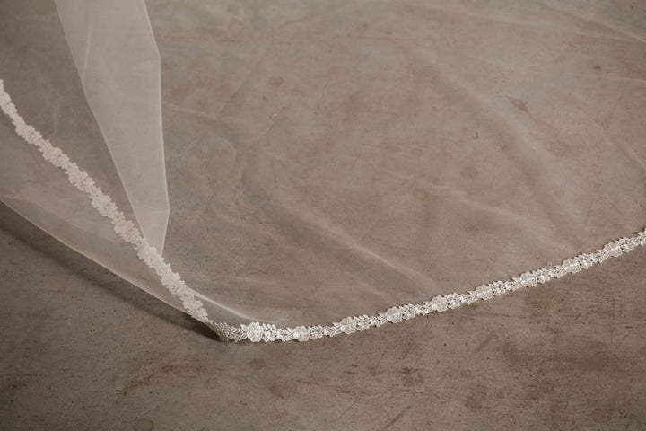Voile de mariée Dolly WD48 porté, dentelle