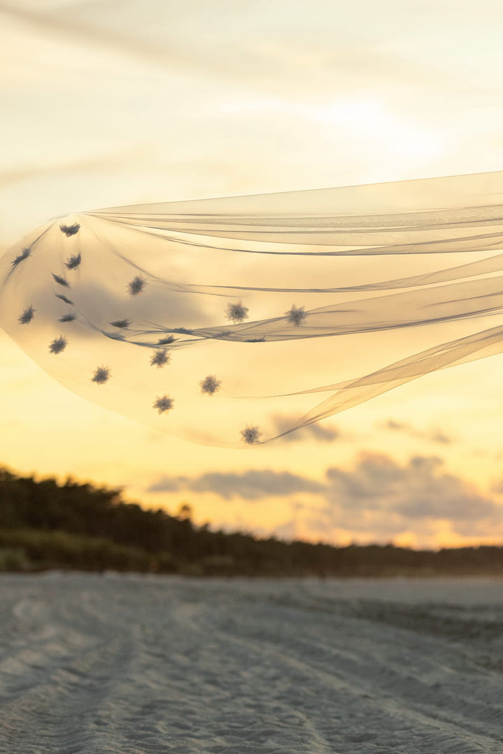 Voile de mariée Evangeline WD95 porté, fleurs 3D
