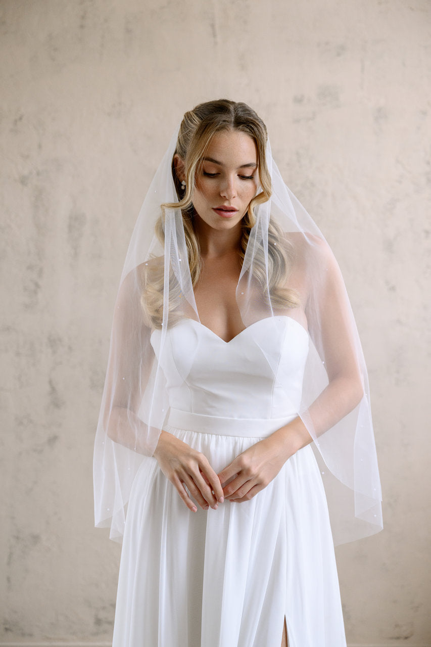 Voile de mariée Evelis 92 cm, demi-perles, vue de face