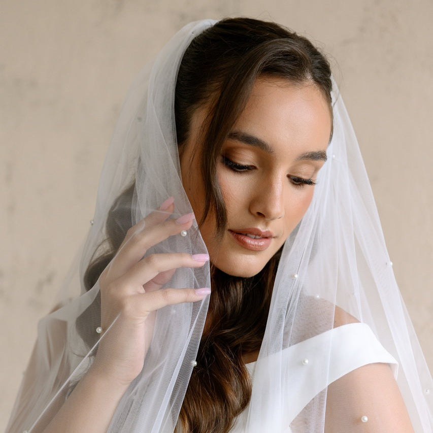 Voile de mariée Isola 300 cm, perles sur tulle souple ivoire, détail des perles