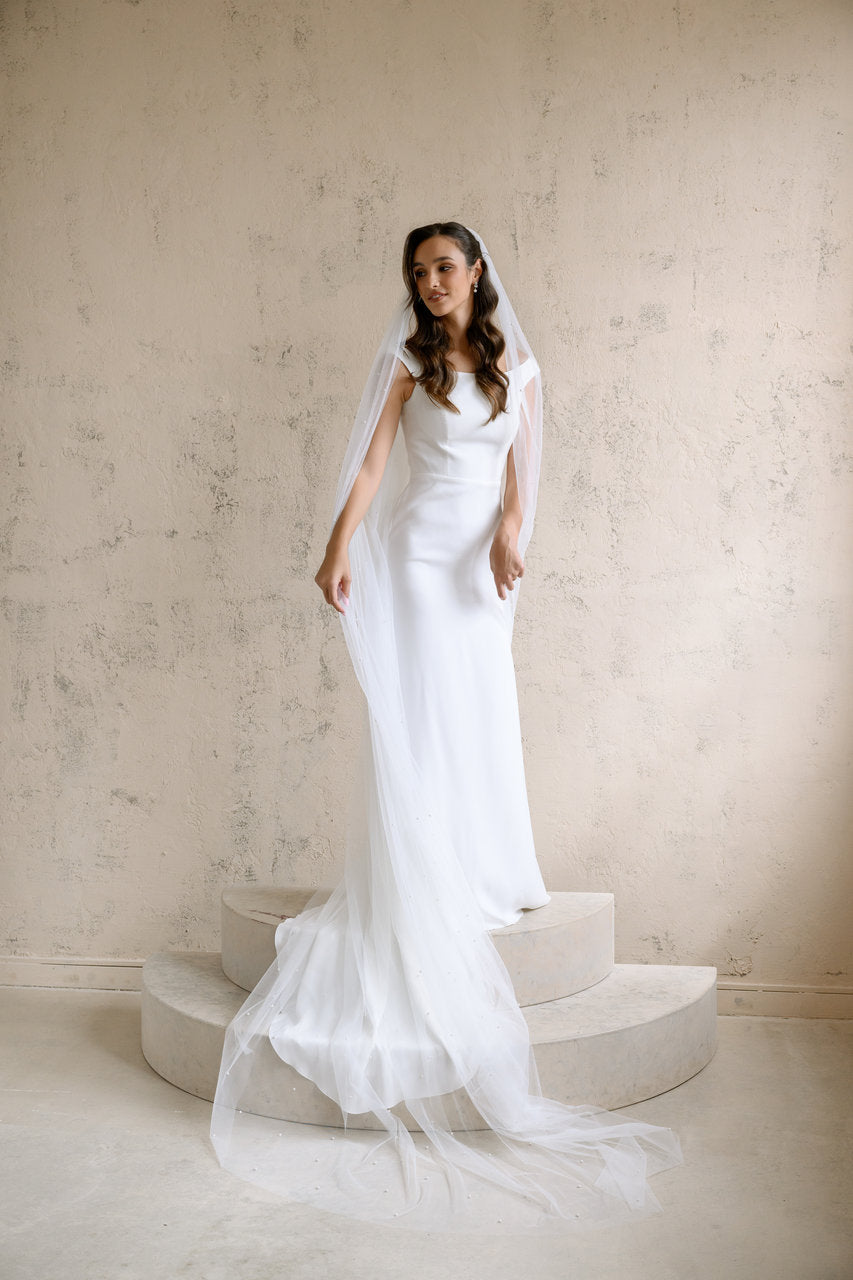 Voile de mariée Isola 300 cm, perles, vue de trois quarts