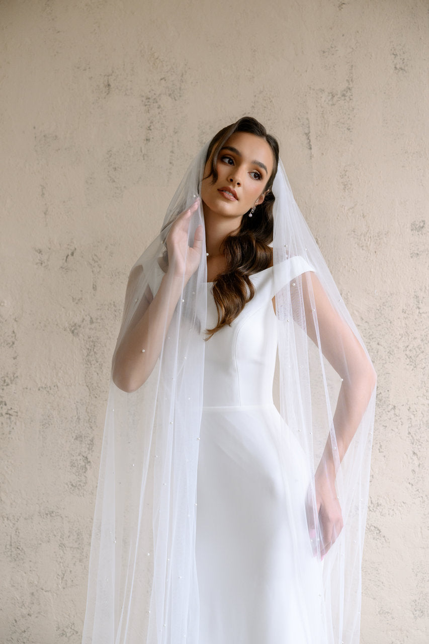 Voile de mariée Isola 300 cm, visage et voile en tulle souple