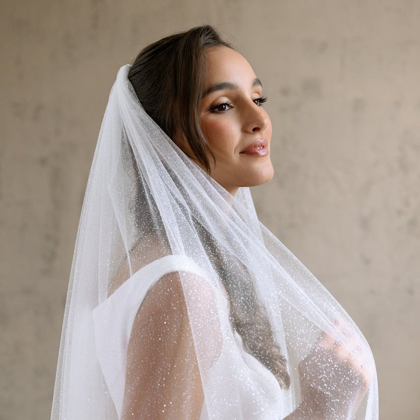 Voile de mariée Odessa 300 cm, tulle pailleté ivoire, profil et détail des paillettes