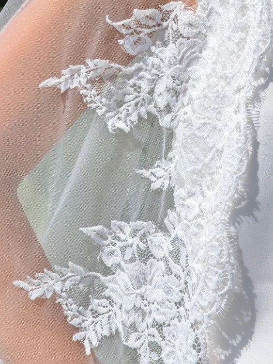 Voile de mariée Ophiria WD124, détail des fleurs en dentelle