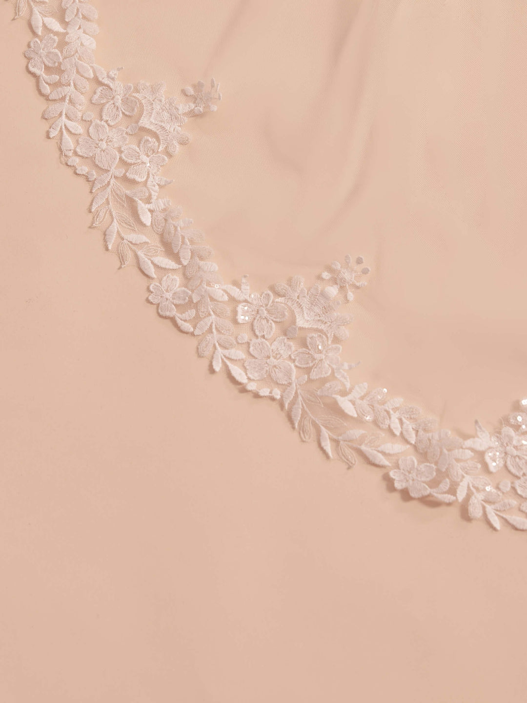 Voile de mariée S407 – bordure dentelle, tulle souple, 250 cm BIANCO EVENTO