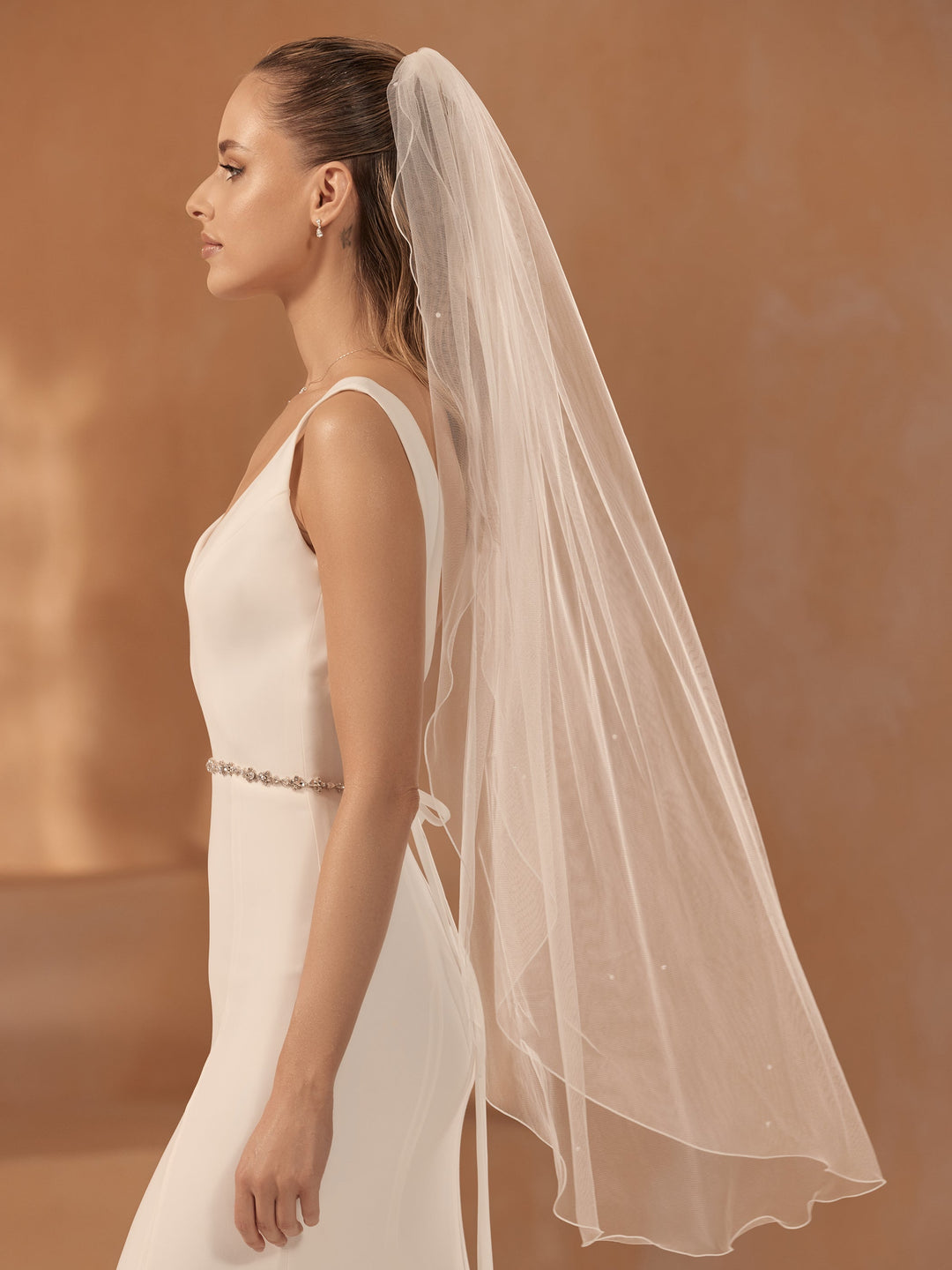 Voile de mariée perlé 110 cm en tulle souple ivoire à bordure festonnée S475 Bianco Evento