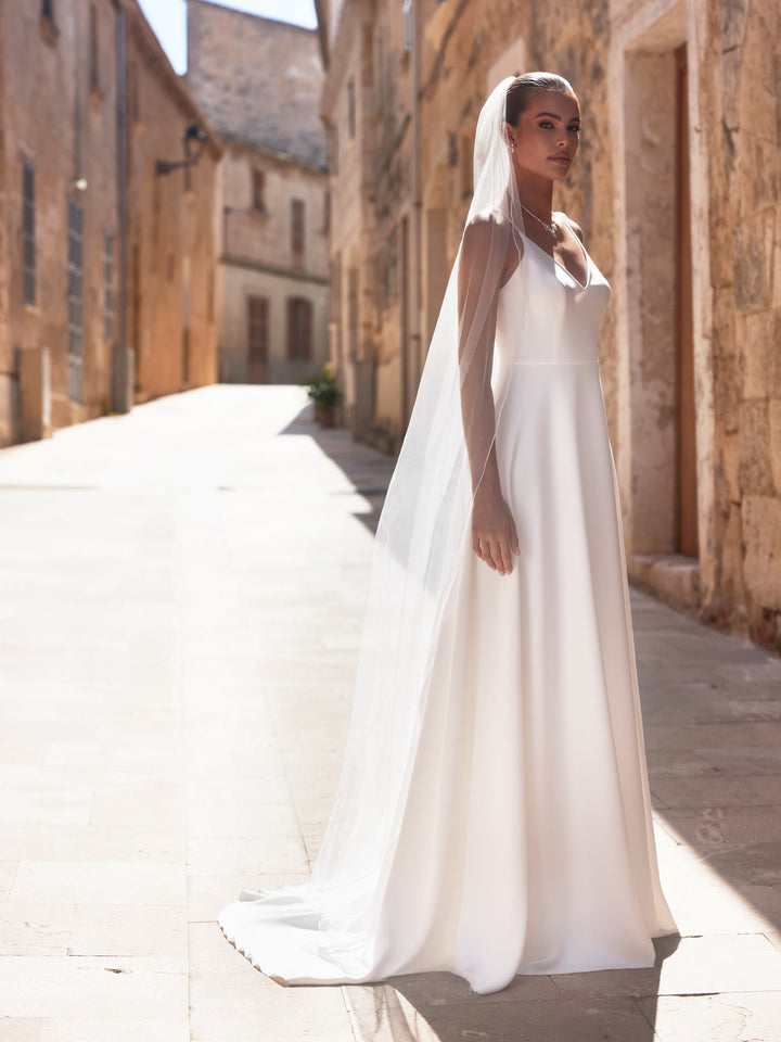 Voile de mariée chapelle 200 cm en tulle pailleté ivoire à bordure en perles de verre S522 Bianco Evento