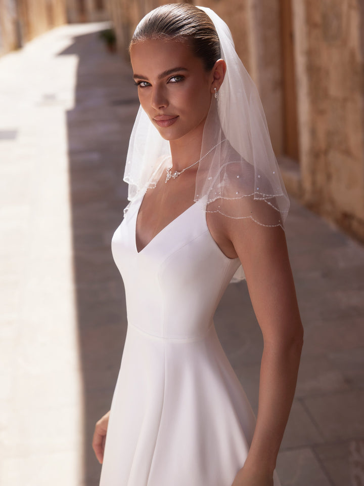 Voile de mariée court à deux couches avec rabat 80 cm en tulle souple ivoire à bord perlé S523 Bianco Evento