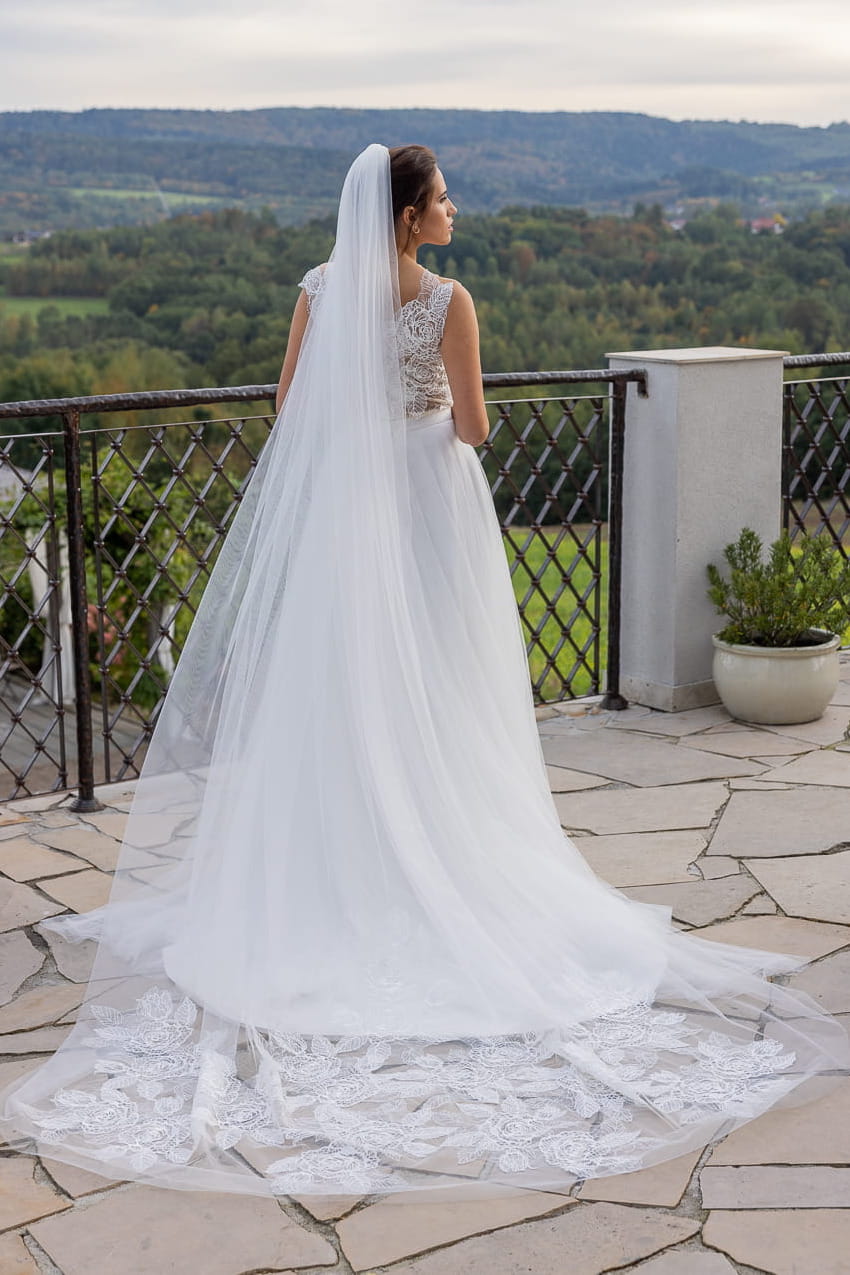 Voile de mariée Tullia WD80 porté, applications dentelle