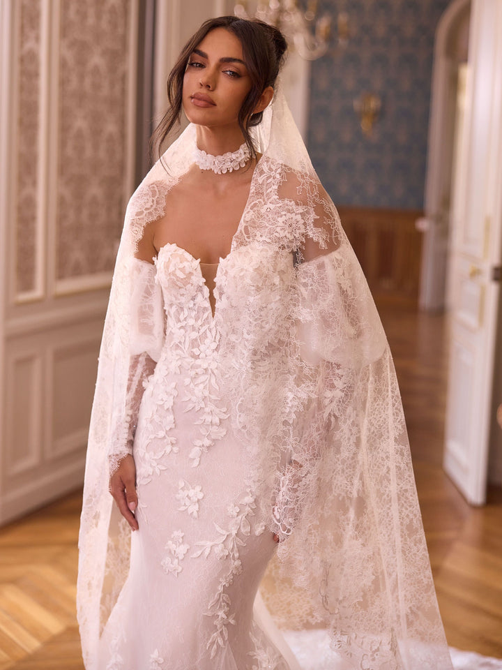 VOILE DE MARIÉE EN DENTELLE DE CHANTILLY 300 CM – ÉLÉGANCE BOHÈME & RAFFINÉE – S547