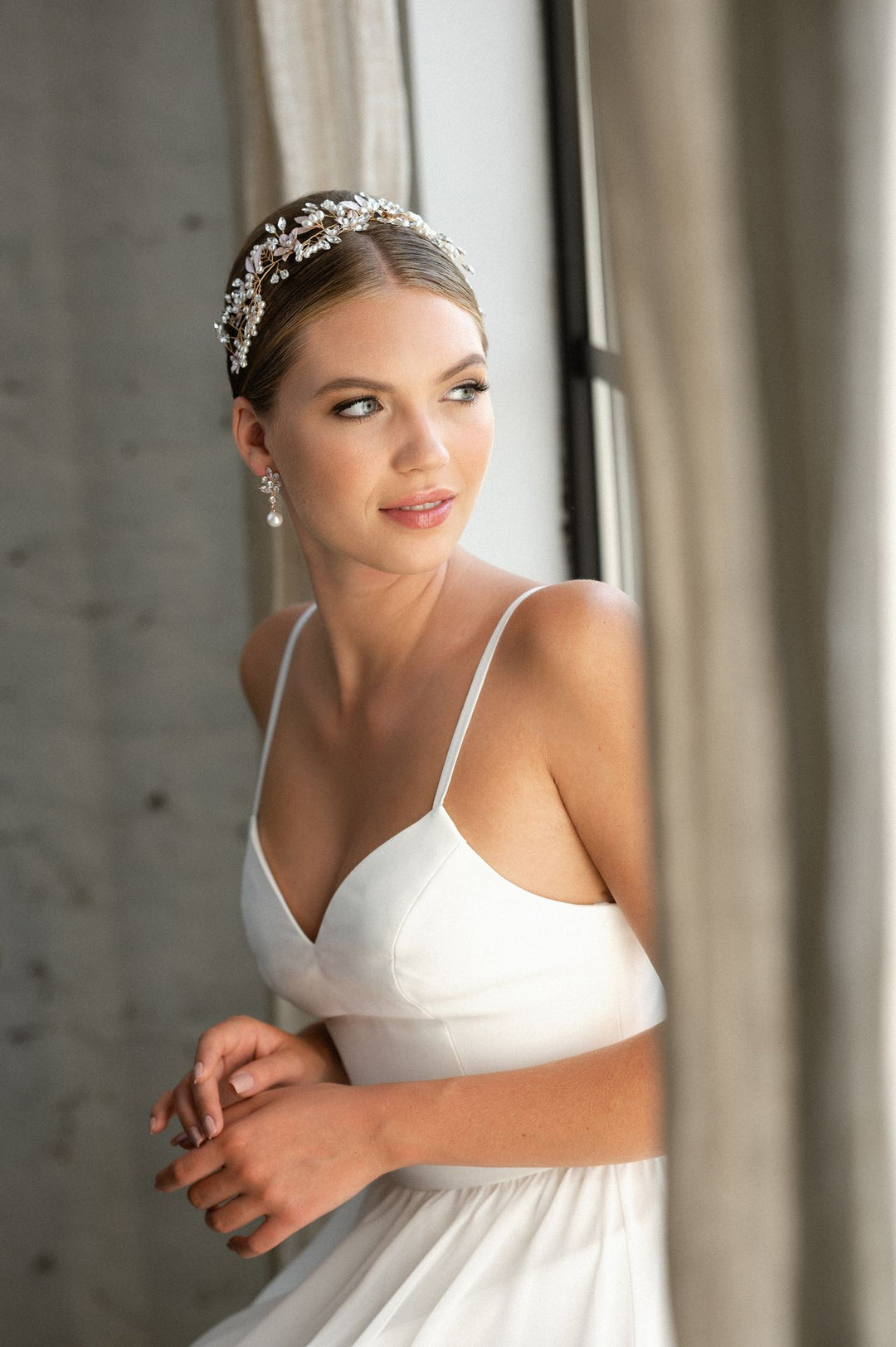 HEADBAND MARIAGE CRISTAUX & PERLES – PLAQUÉ OR HB6329G