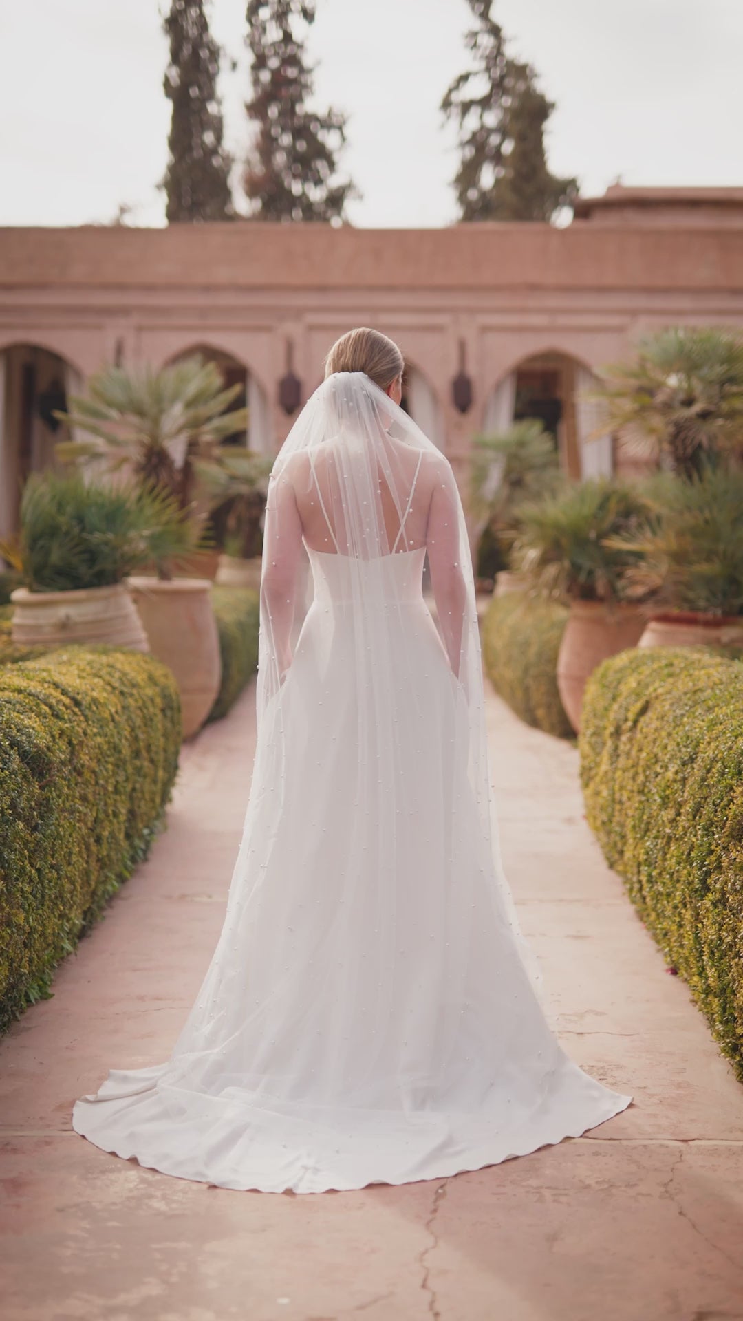 VOILE DE MARIÉE S544 EN TULLE IVOIRE 200 CM AVEC PERLES