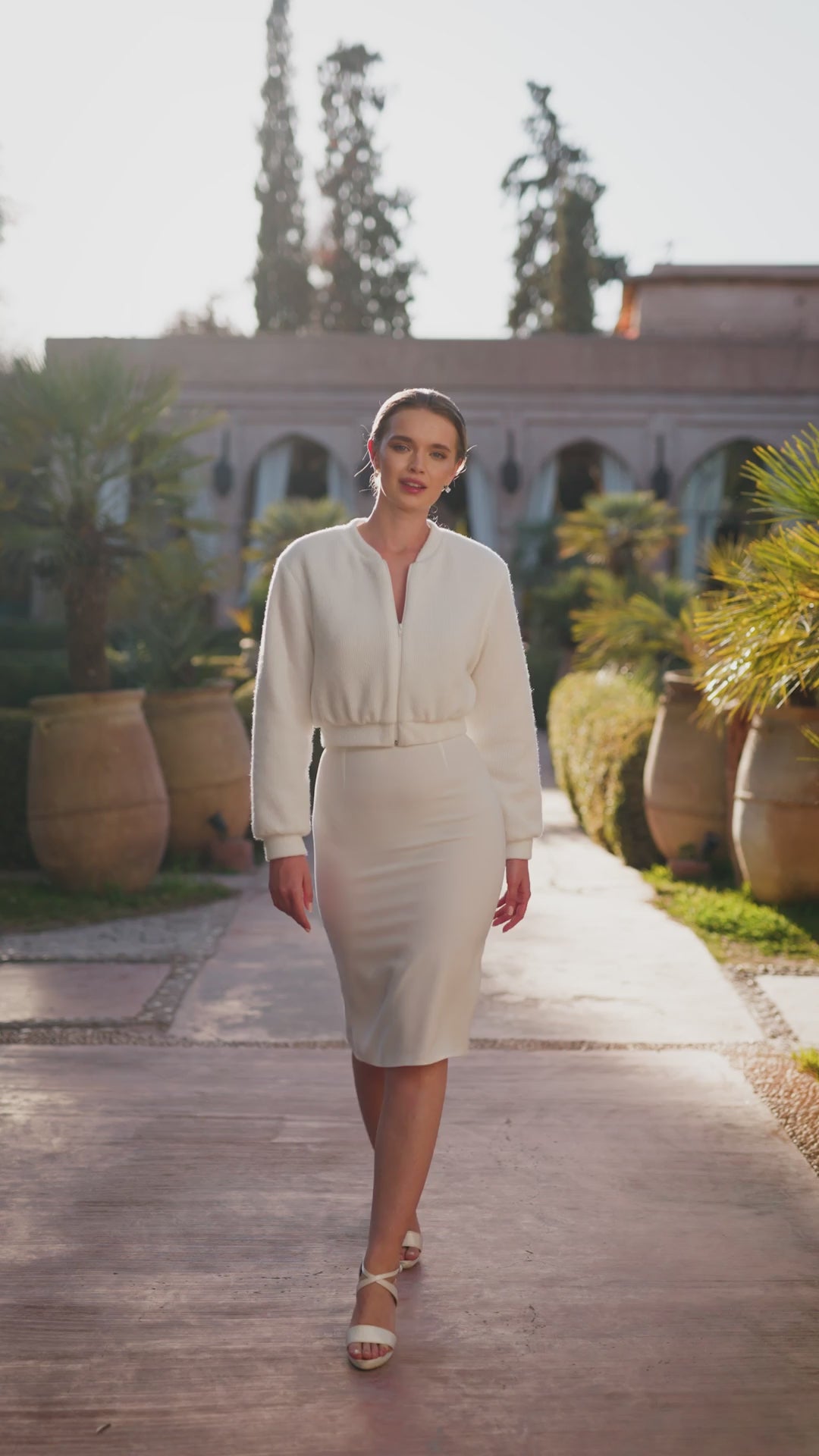 E497 – VESTE DE MARIÉE TRICOTÉE EFFET CACHEMIRE | MANCHES LONGUES & ZIP AVANT