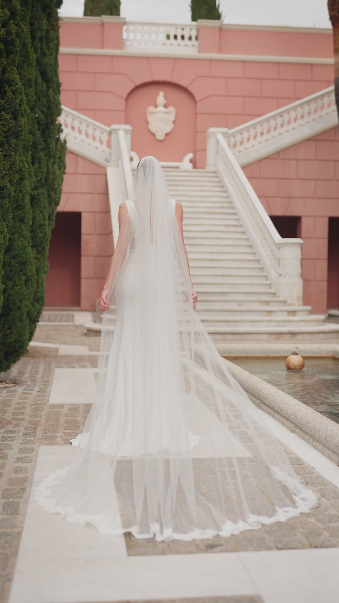 Voile de mariée S564 – tulle souple – dentelle perlée festonnée – 300 cm