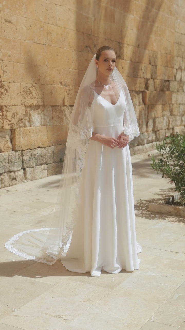 Voile de mariée S492 – deux couches avec rabat, bordure dentelle, 250 cm