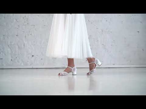 LINDSEY – SANDALES DE MARIÉE SATIN & DENTELLE IV0IRE
