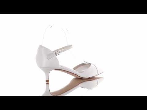 CHAUSSURES DE MARIÉE CÉLINE – SATIN IVOIRE À TALON BAS CONFORTABLE