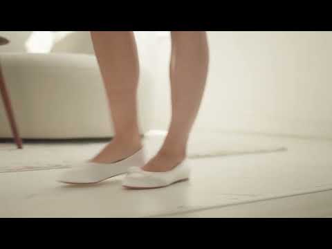 BALLERINES DE MARIÉE IVETTE – SATIN IVOIRE AVEC NŒUD ÉLÉGANT