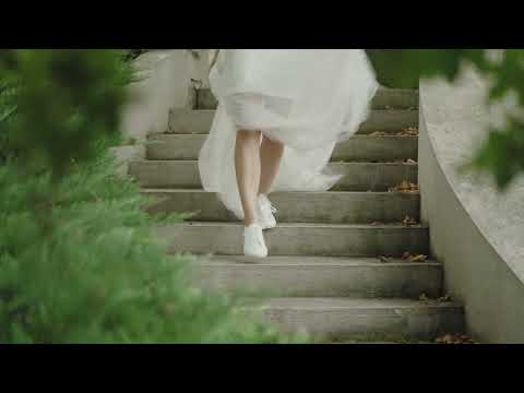 BASKETS DE MARIÉE NATALIE – SATIN IVOIRE ET CRISTAUX SCINTILLANTS